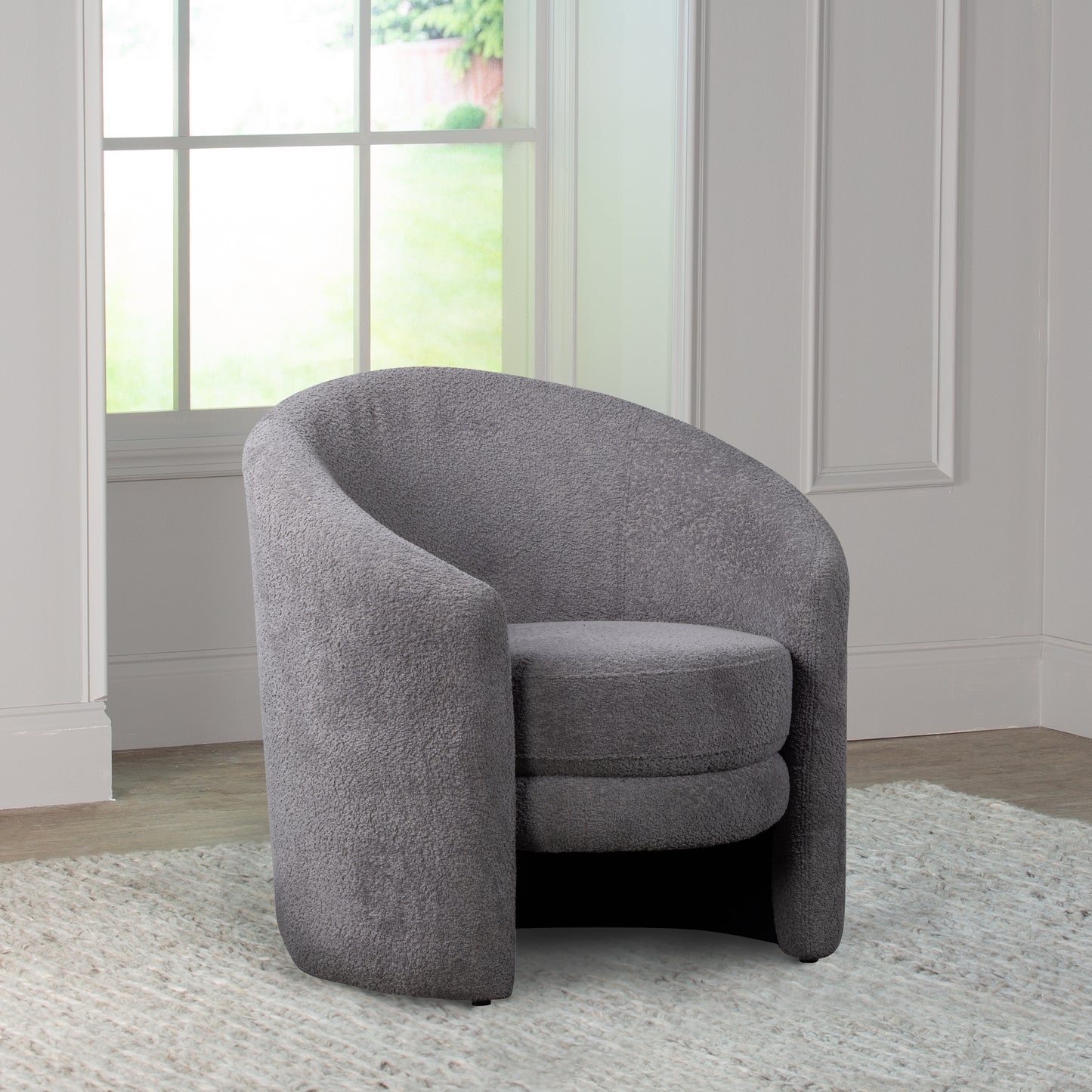 LEO ACCENT CHAIR